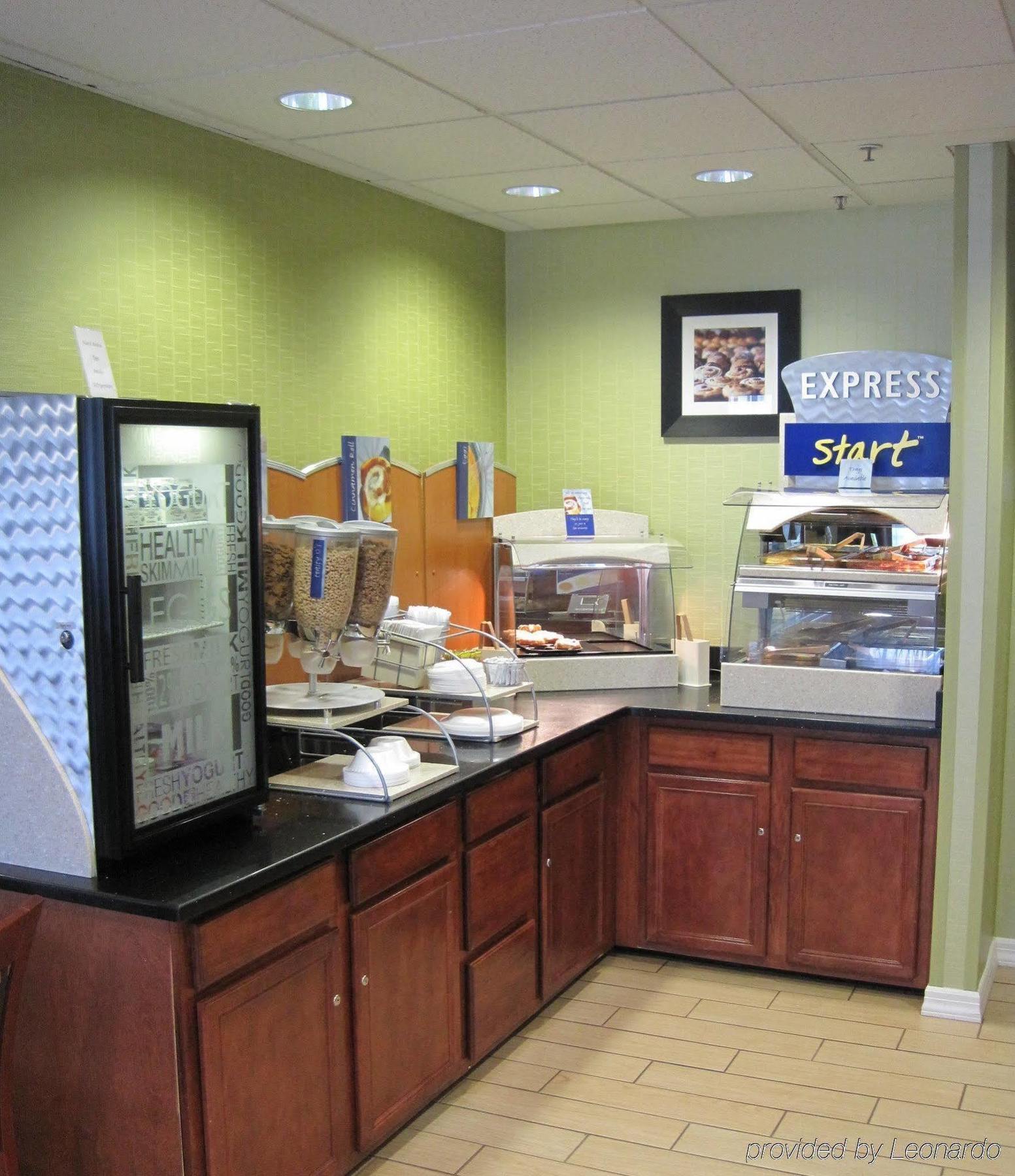 Holiday Inn Express & Suites Allentown-Dorney Park Area By Ihg Restaurante foto